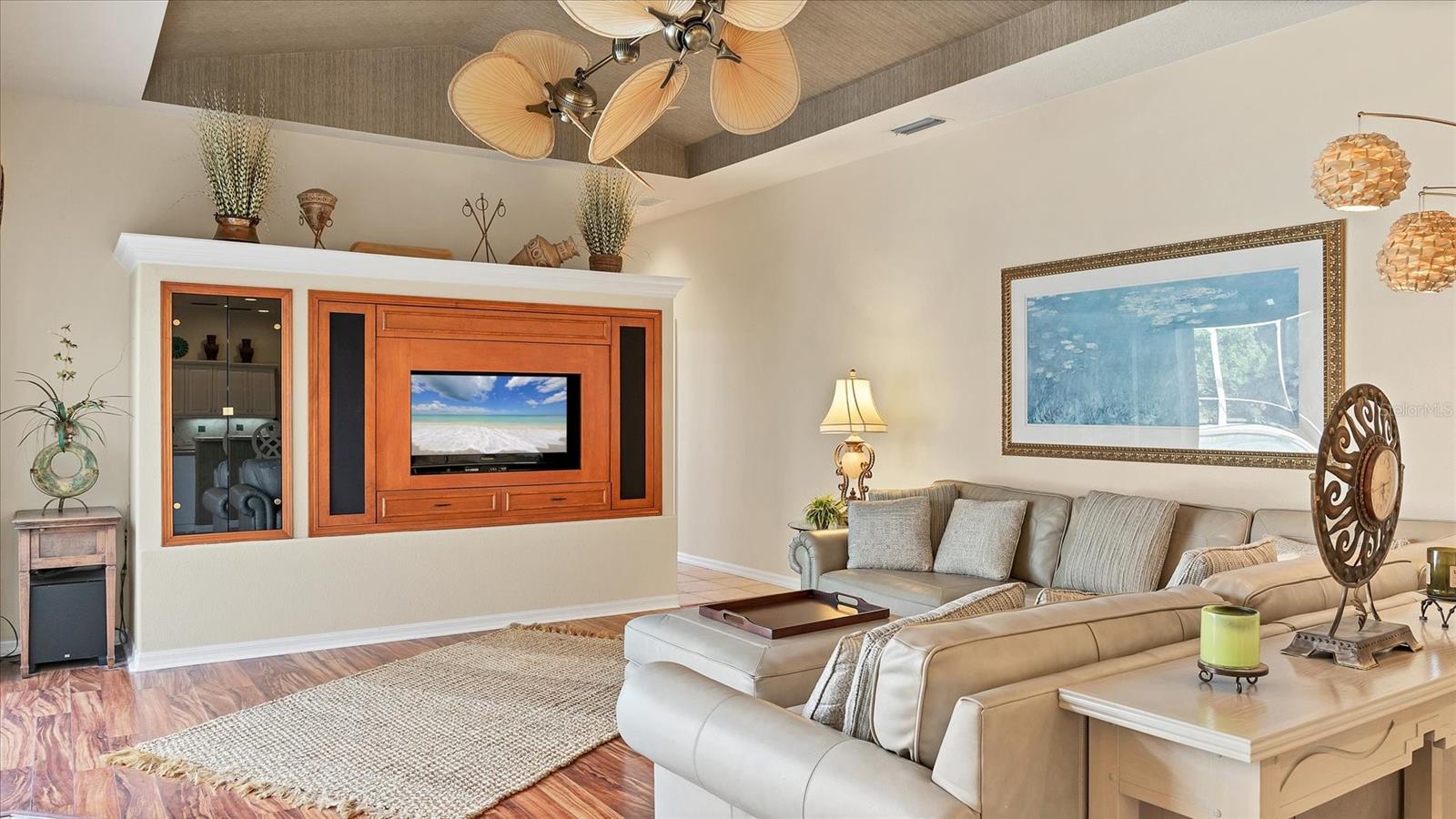 Image 22 of 52 For 10515 Cheval Place