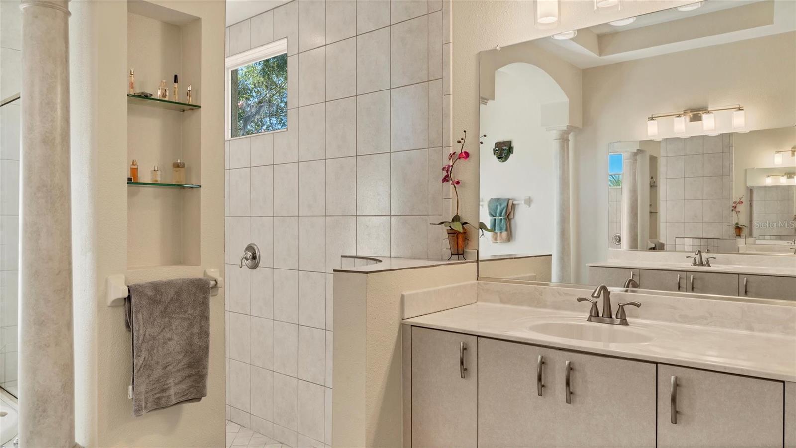 Image 30 of 52 For 10515 Cheval Place