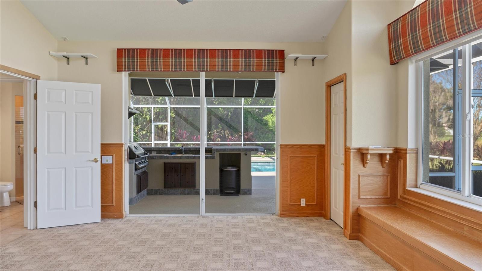 Image 39 of 52 For 10515 Cheval Place