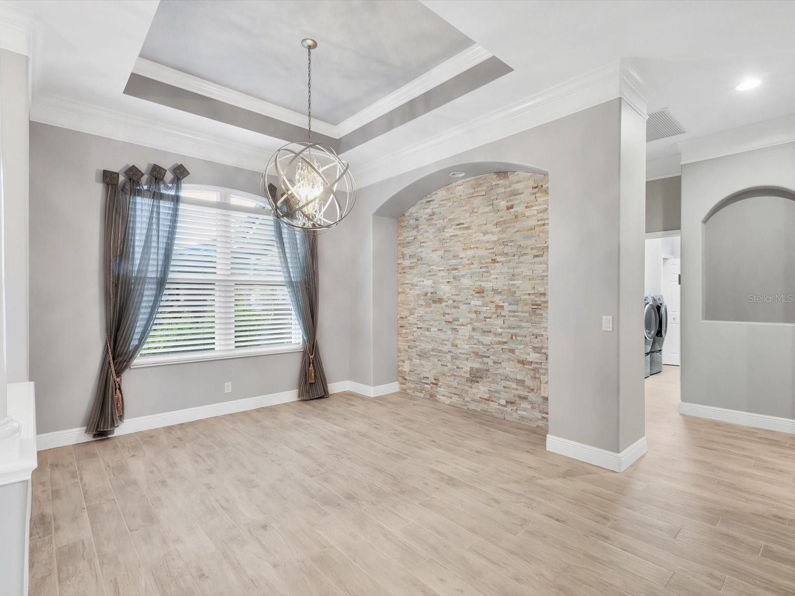 Image 19 of 38 For 16806 5th Terrace Ne