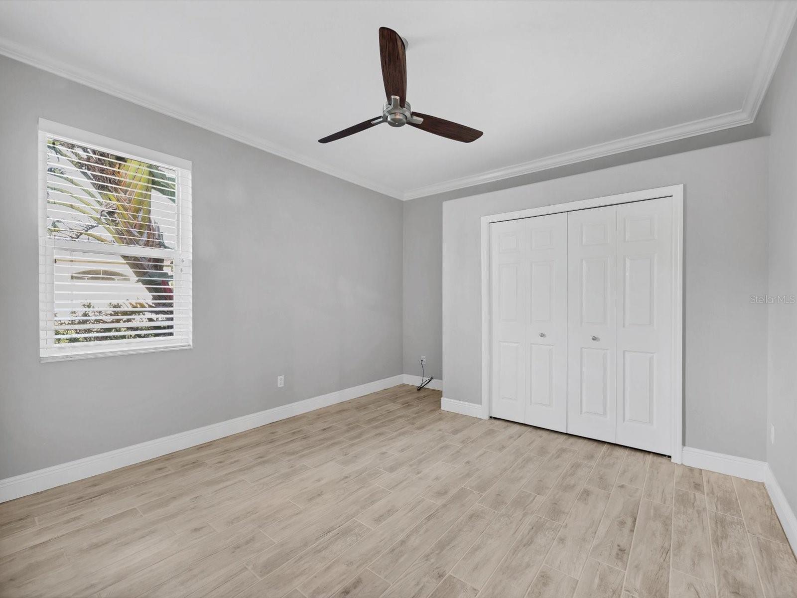 Image 22 of 38 For 16806 5th Terrace Ne