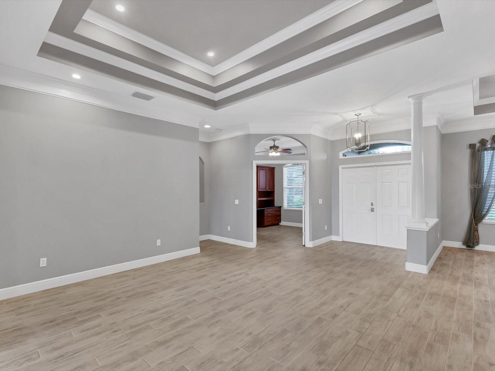 Image 6 of 38 For 16806 5th Terrace Ne