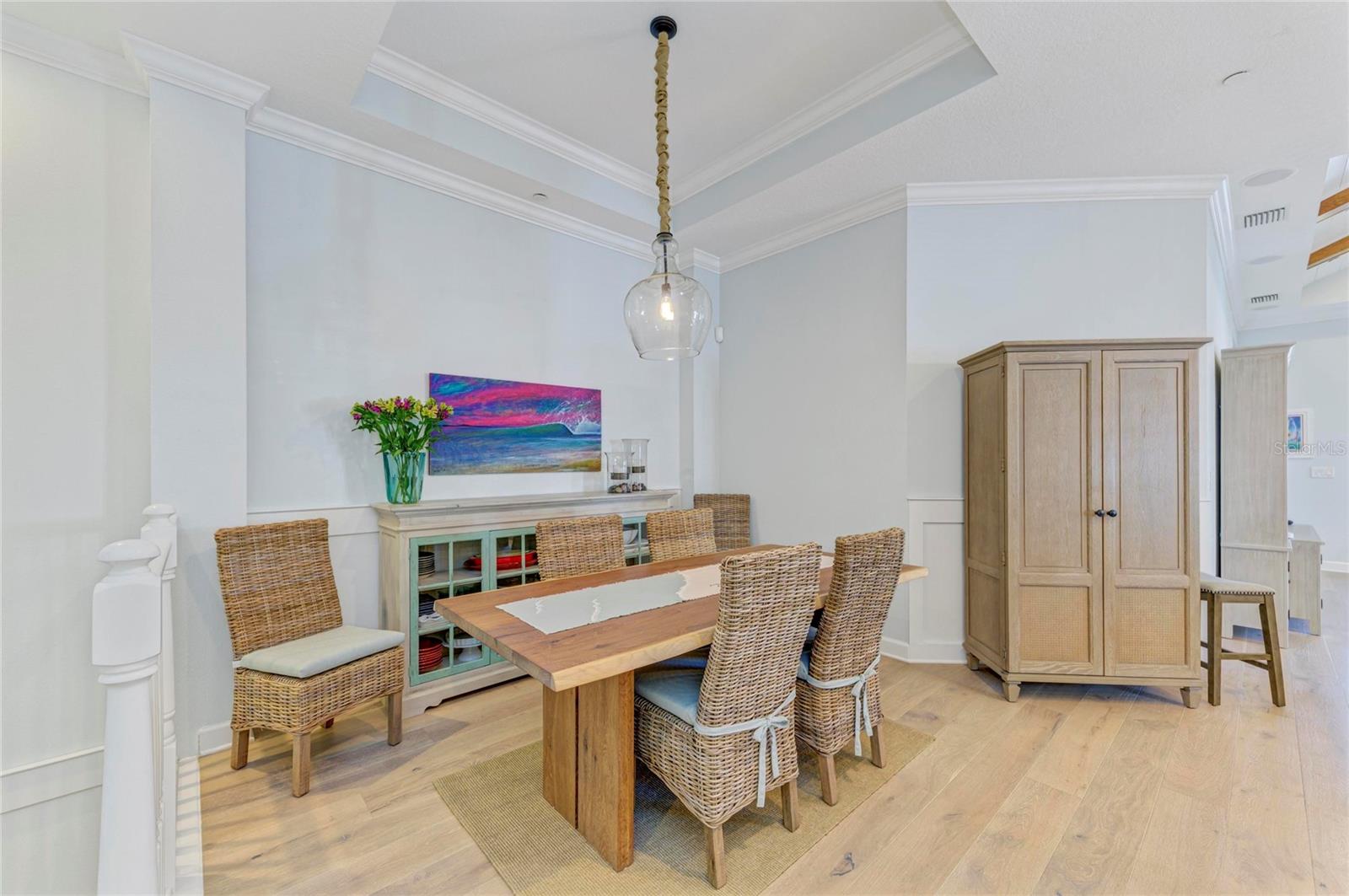 Image 13 of 99 For 348 Sapphire Lake Drive 201