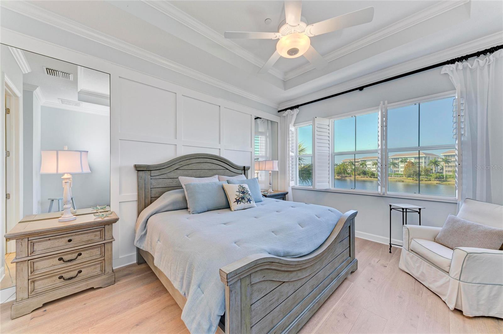 Image 31 of 99 For 348 Sapphire Lake Drive 201