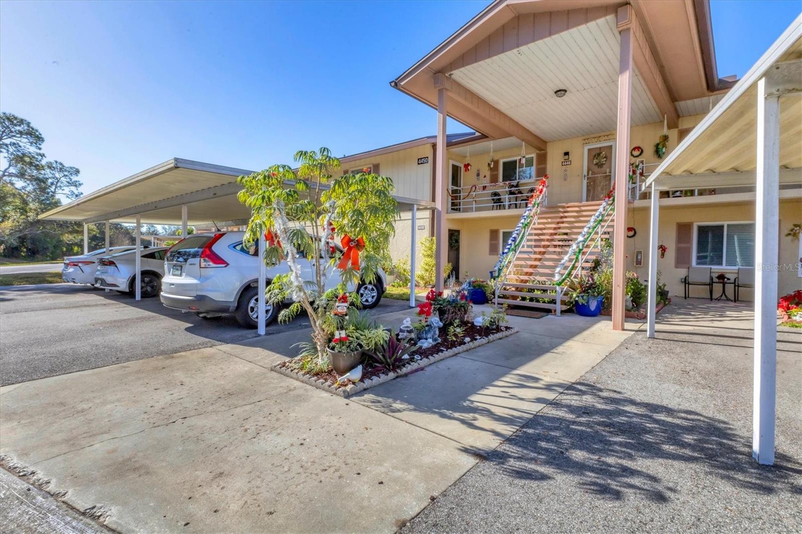 Image 5 of 52 For 4450 Narraganset Trail 95a