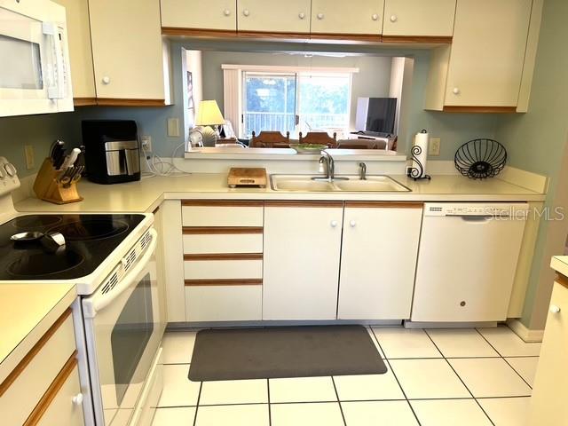 Image 20 of 59 For 6501 Stone River Rd  306