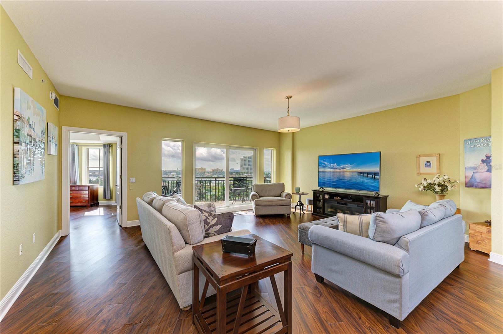 Image 16 of 64 For 501 Haben Boulevard 606