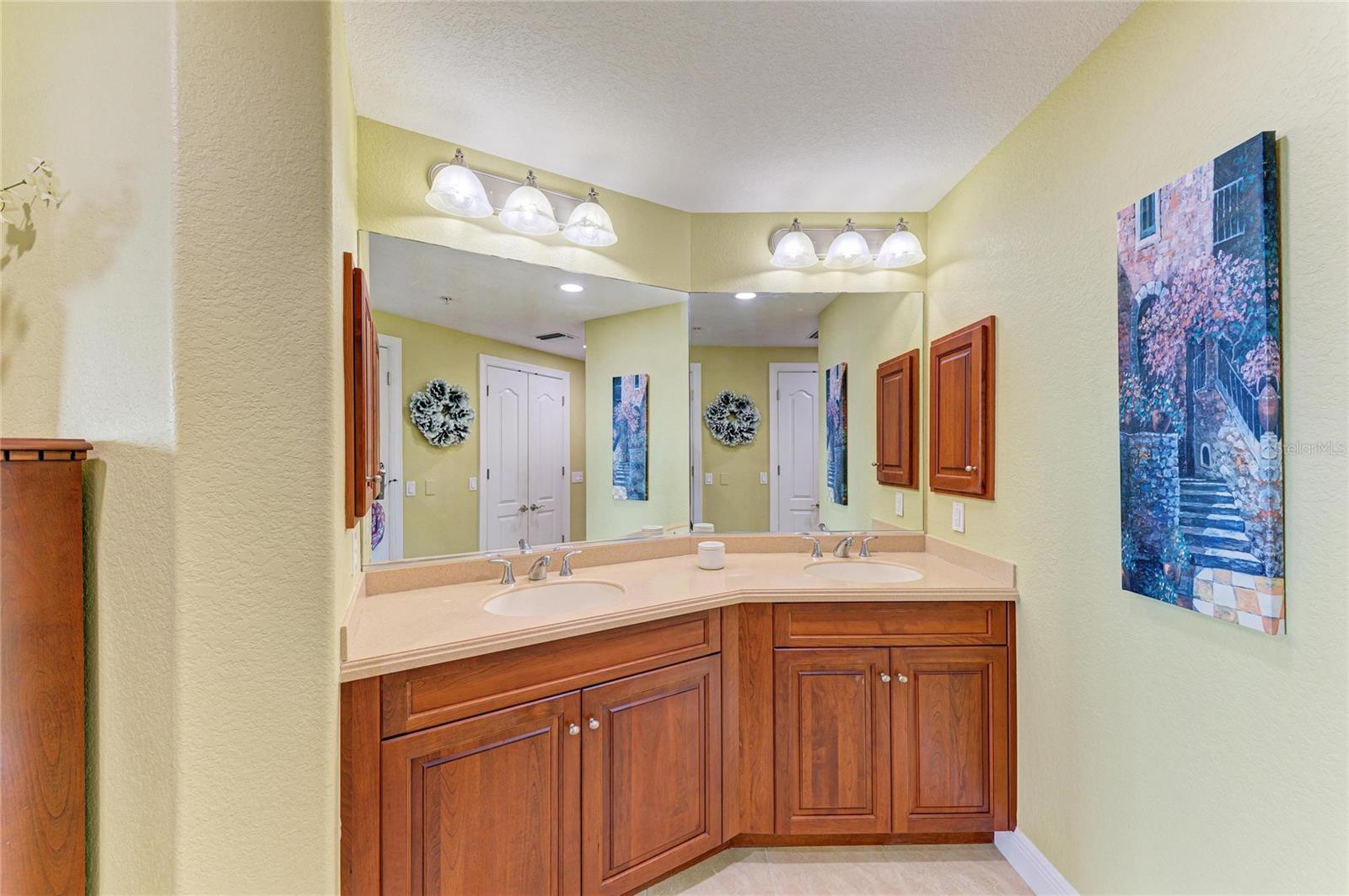 Image 41 of 64 For 501 Haben Boulevard 606