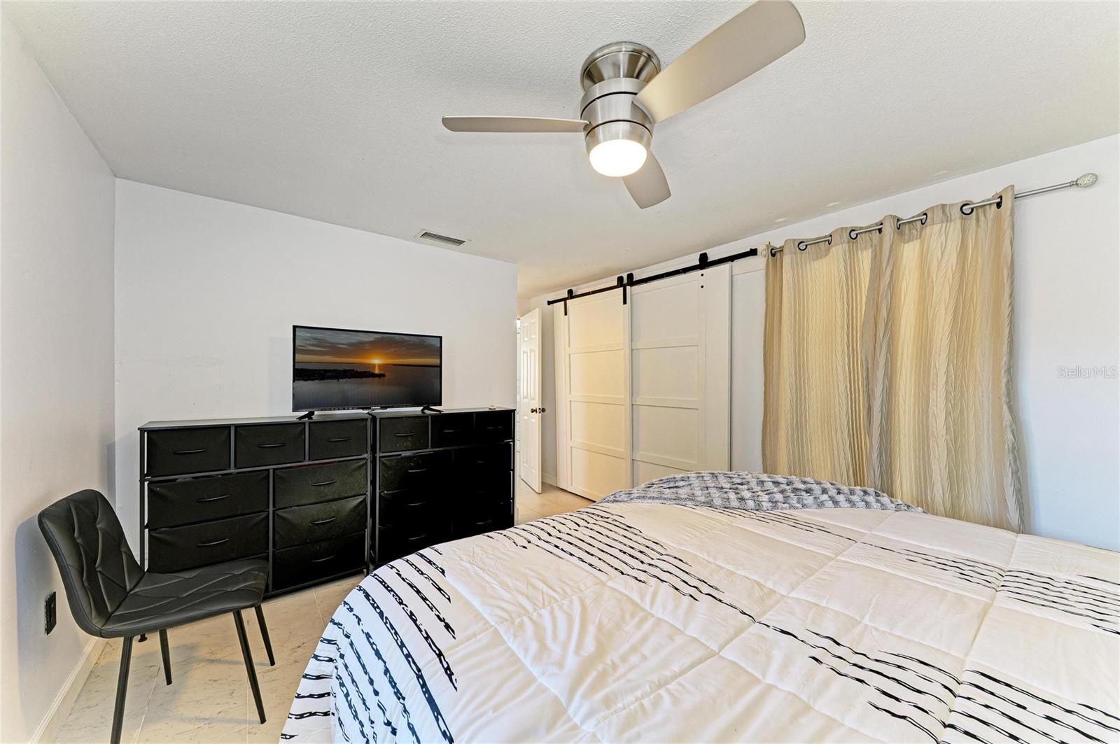 Image 16 of 37 For 3350 Bailey Street