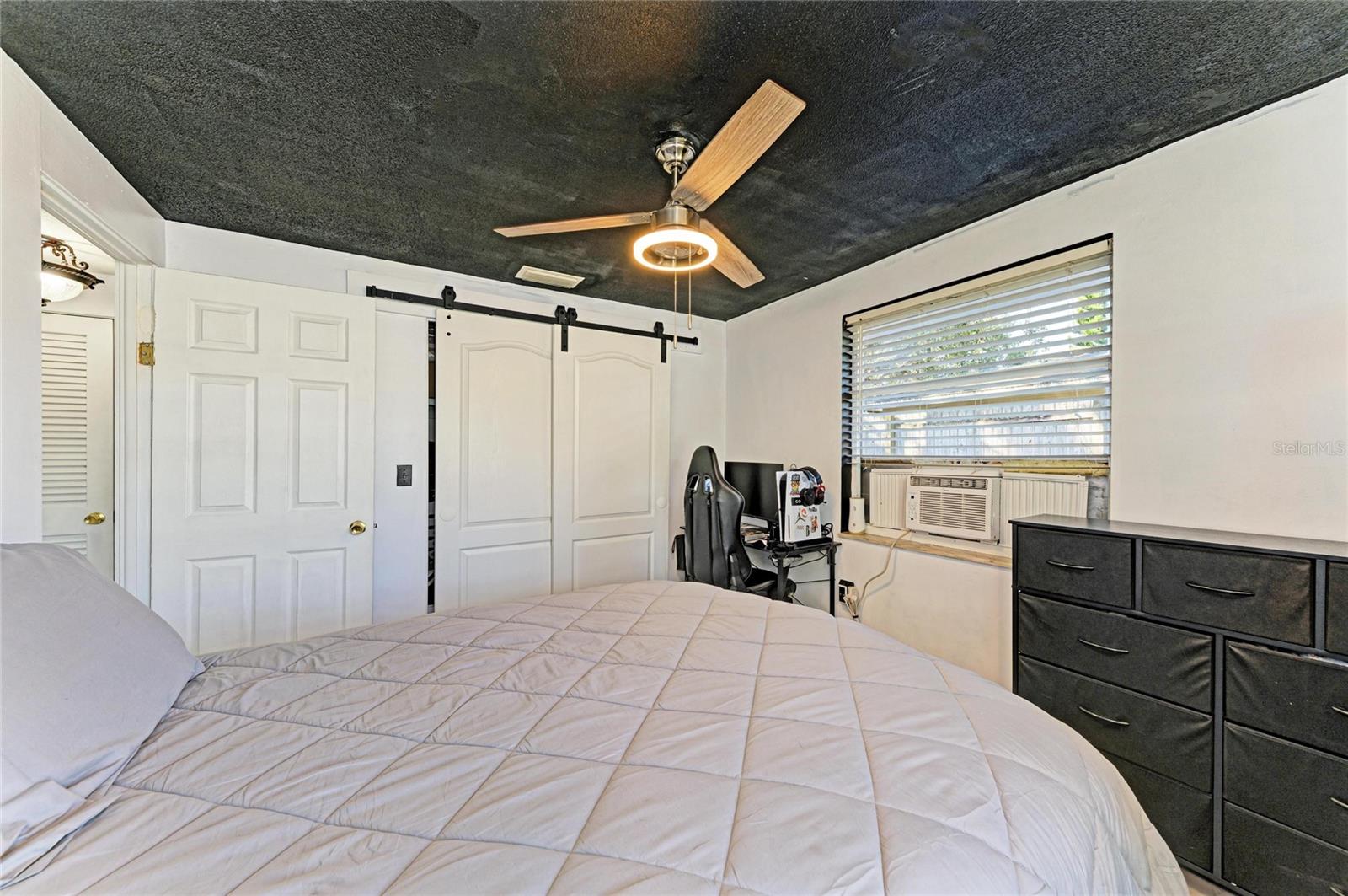 Image 21 of 37 For 3350 Bailey Street