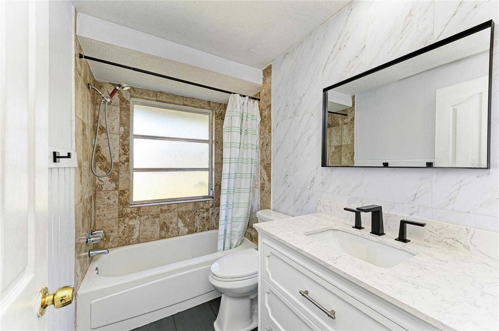 Image 22 of 37 For 3350 Bailey Street