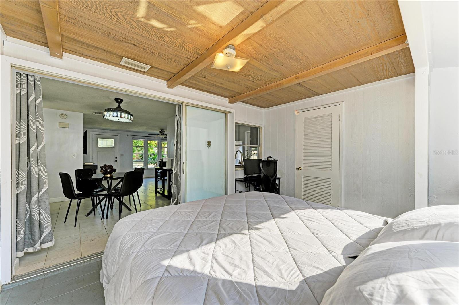 Image 24 of 37 For 3350 Bailey Street