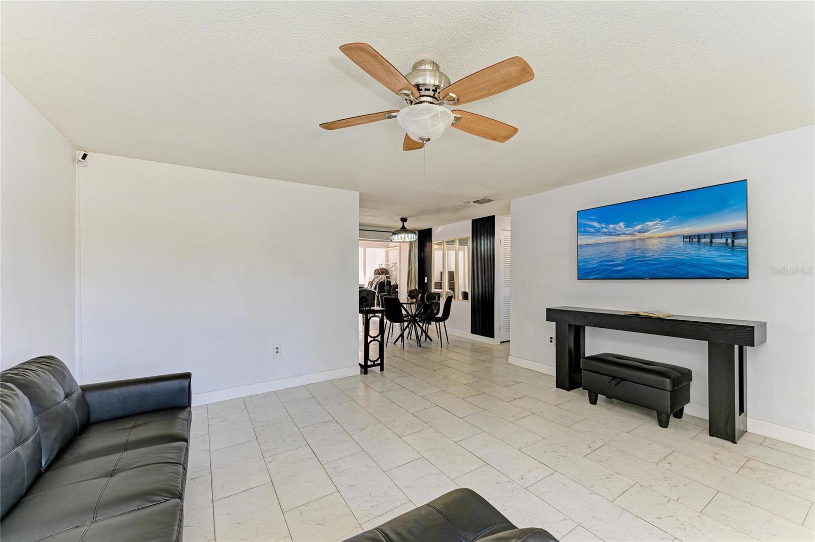 Image 4 of 37 For 3350 Bailey Street