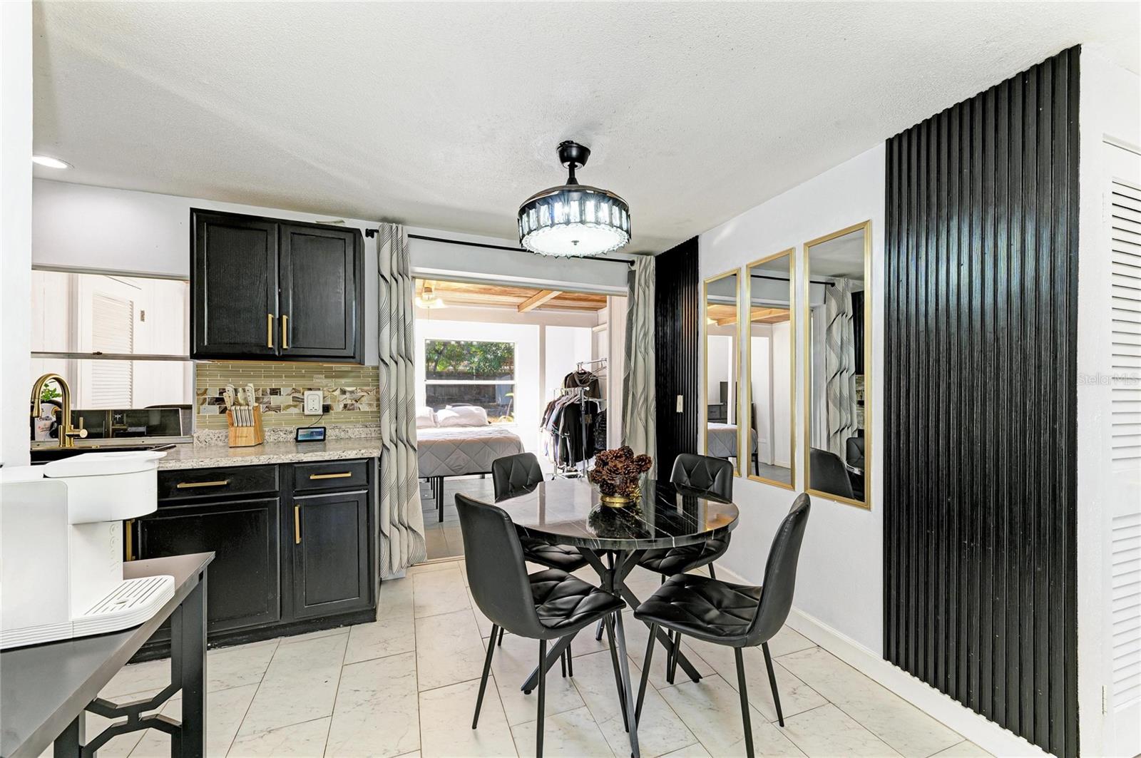 Image 8 of 37 For 3350 Bailey Street