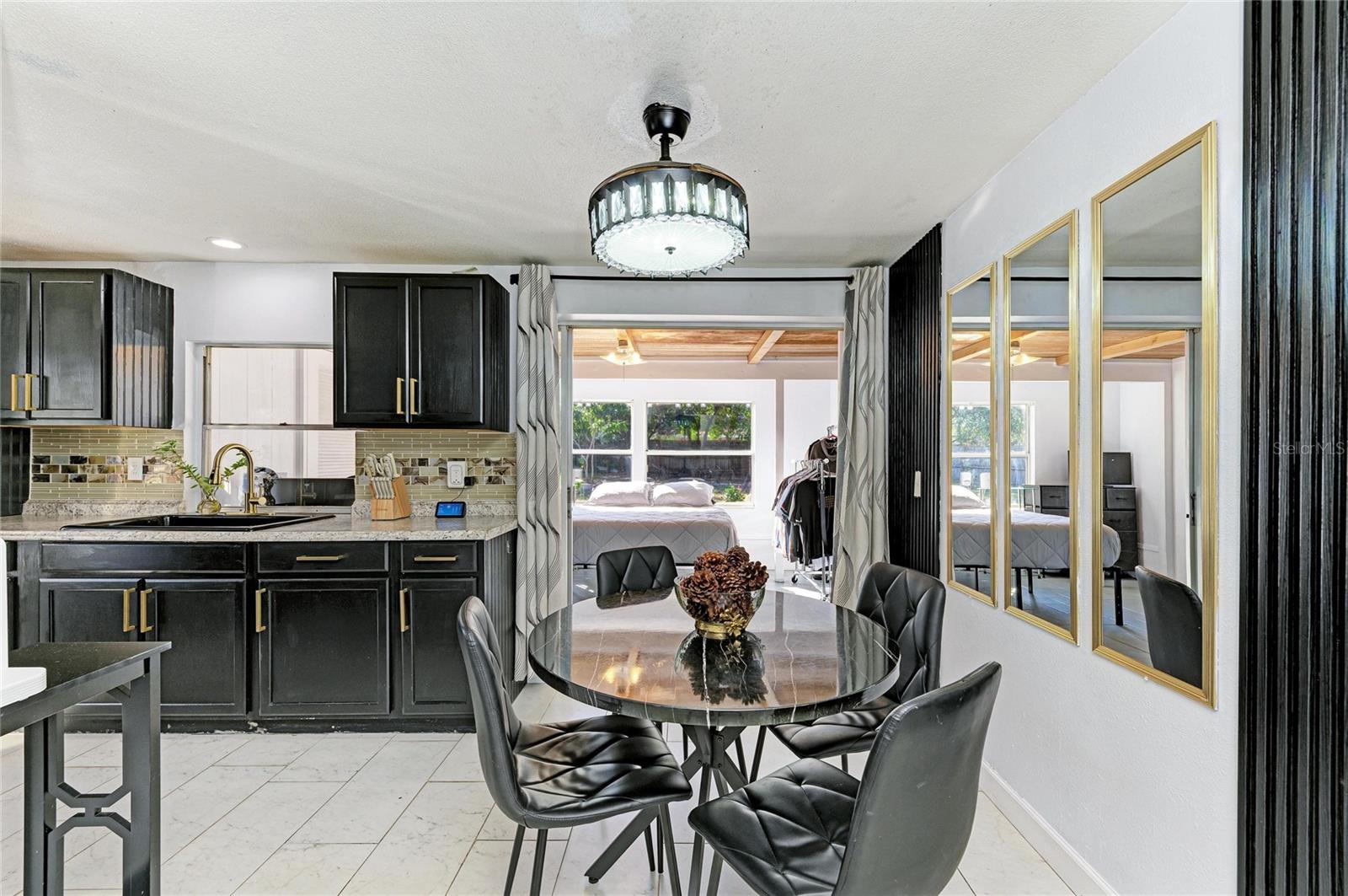 Image 9 of 37 For 3350 Bailey Street