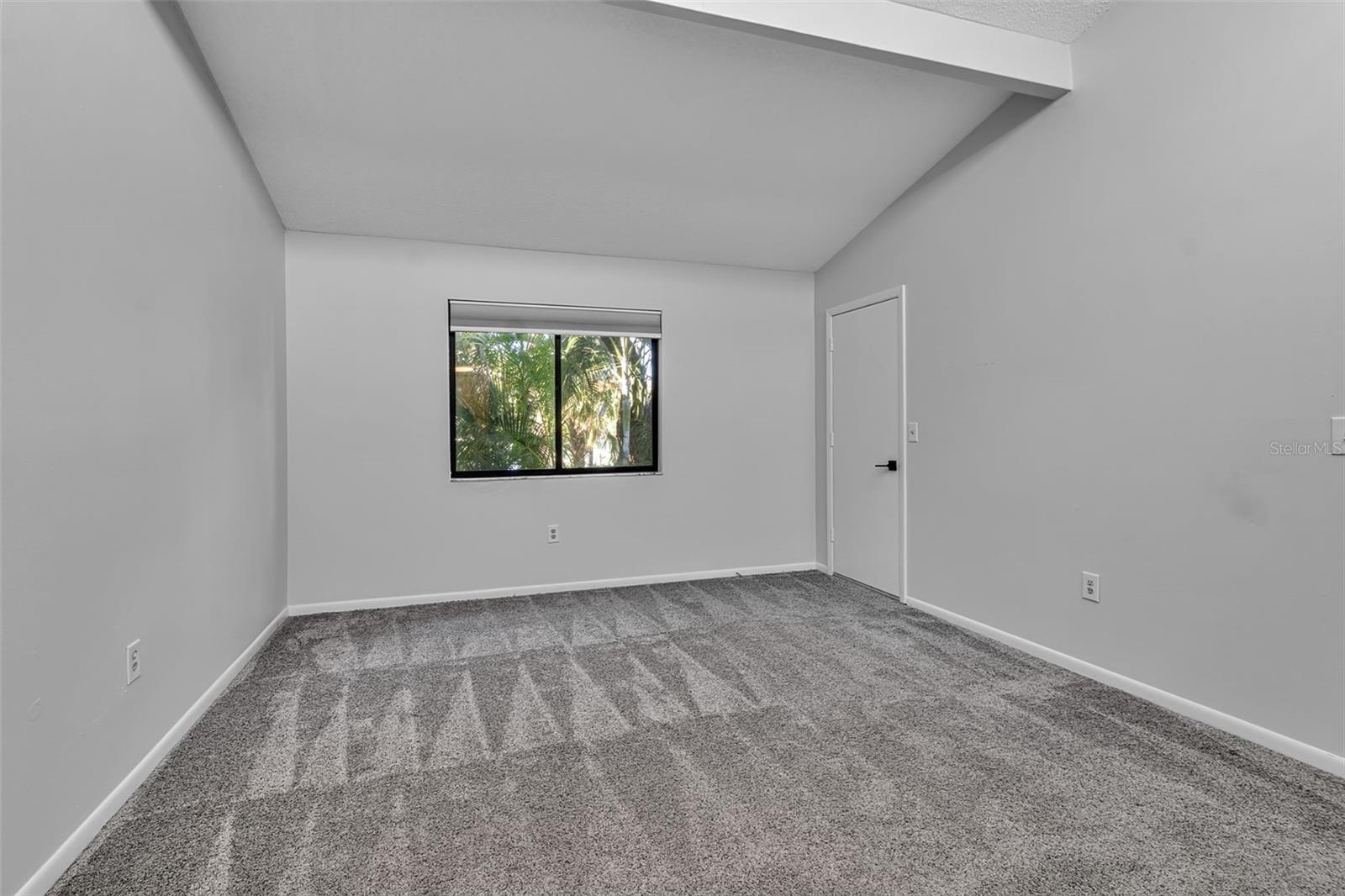 Image 29 of 38 For 1508 Pelican Cove Road 231