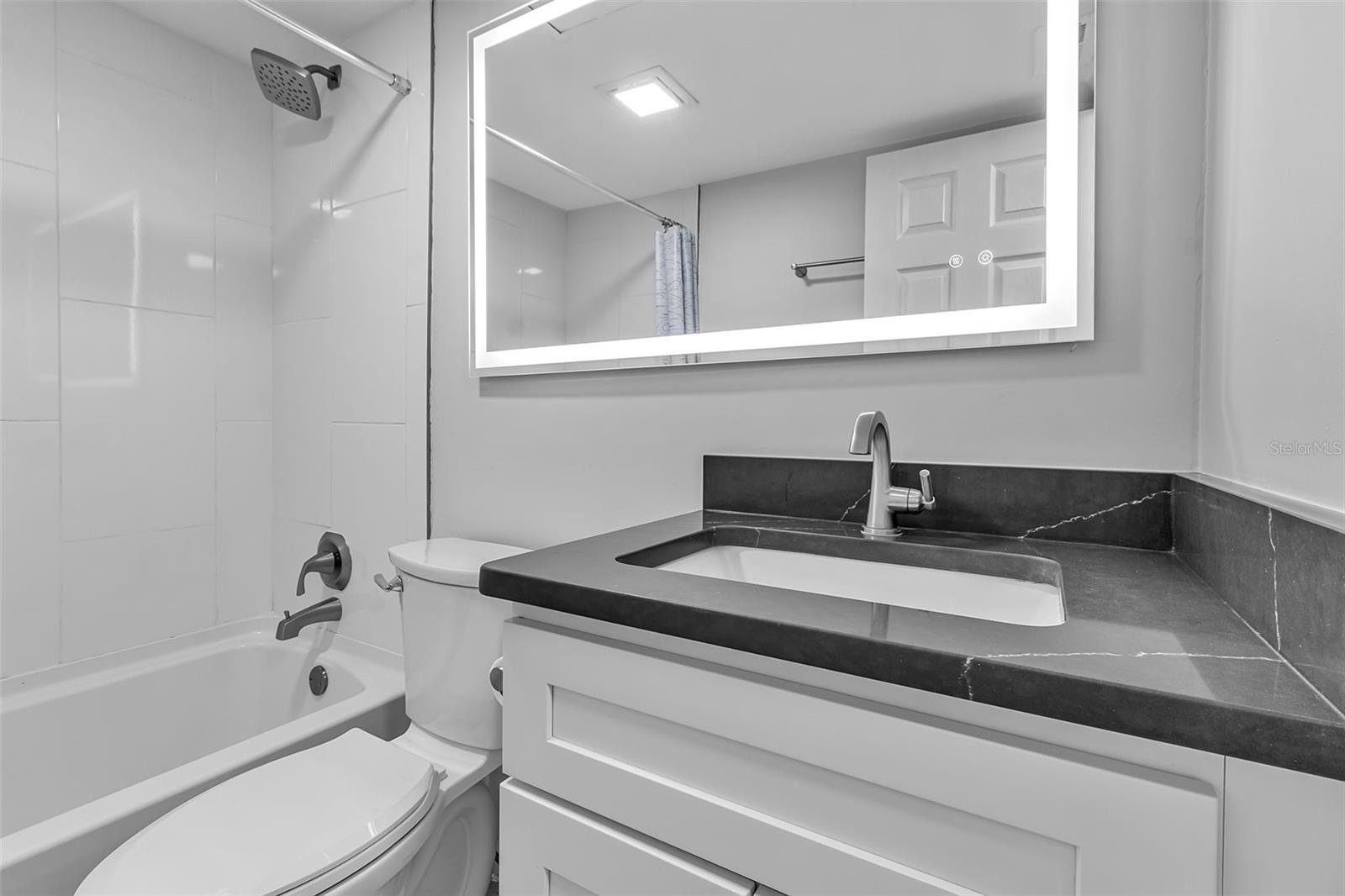 Image 32 of 38 For 1508 Pelican Cove Road 231