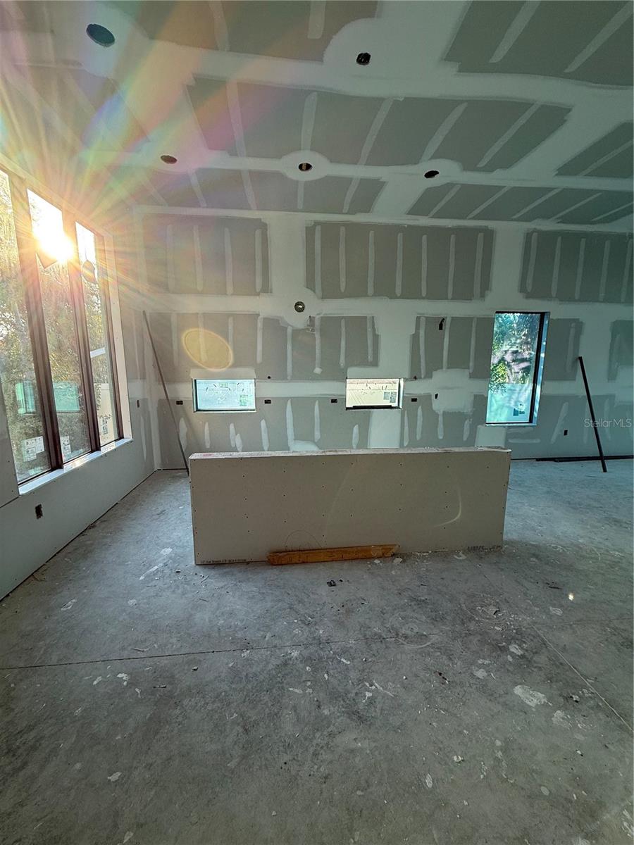 Image 4 of 21 For 2069 Hibiscus Street