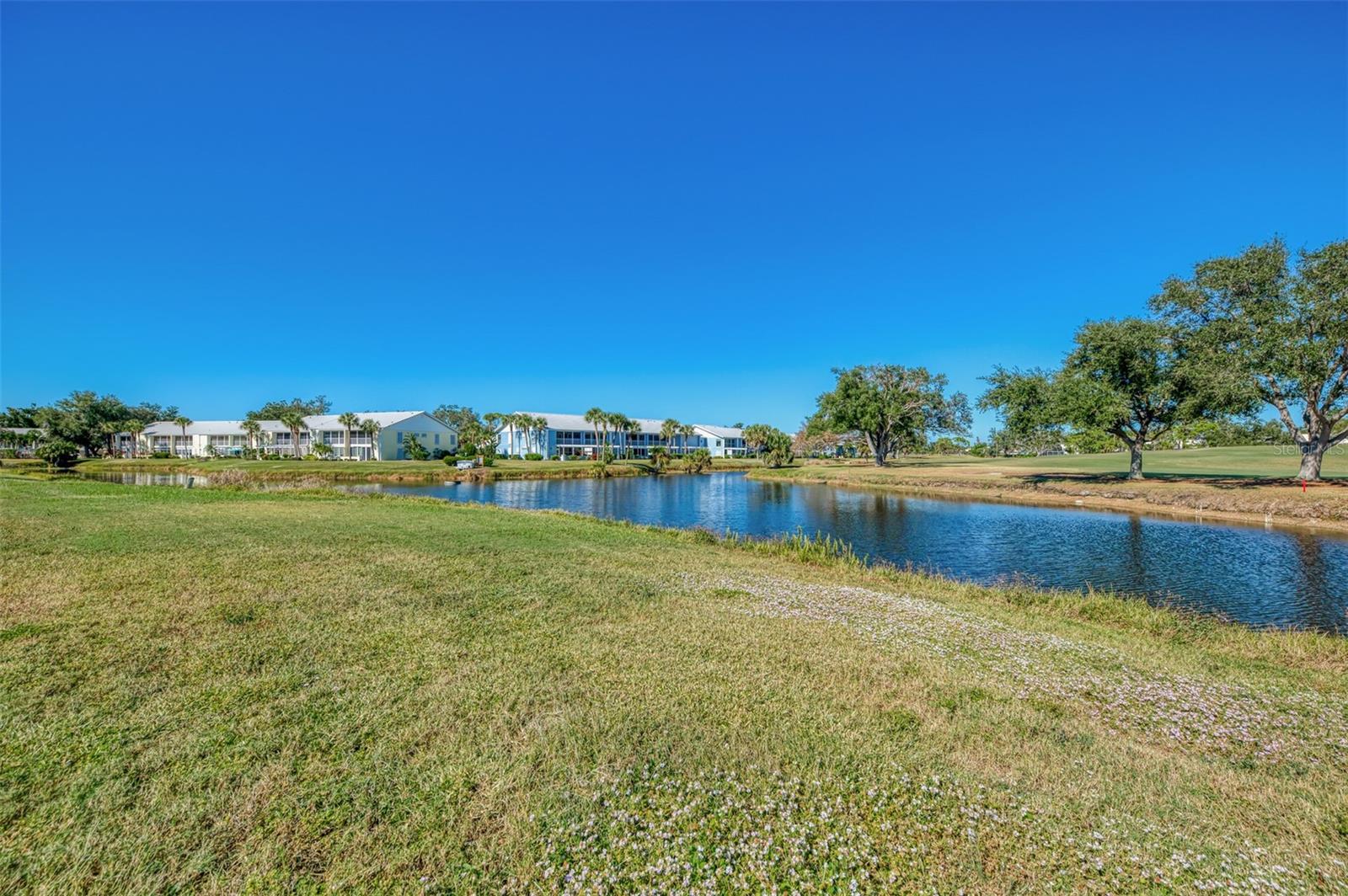 Image 52 of 64 For 461 Wexford Circle 91