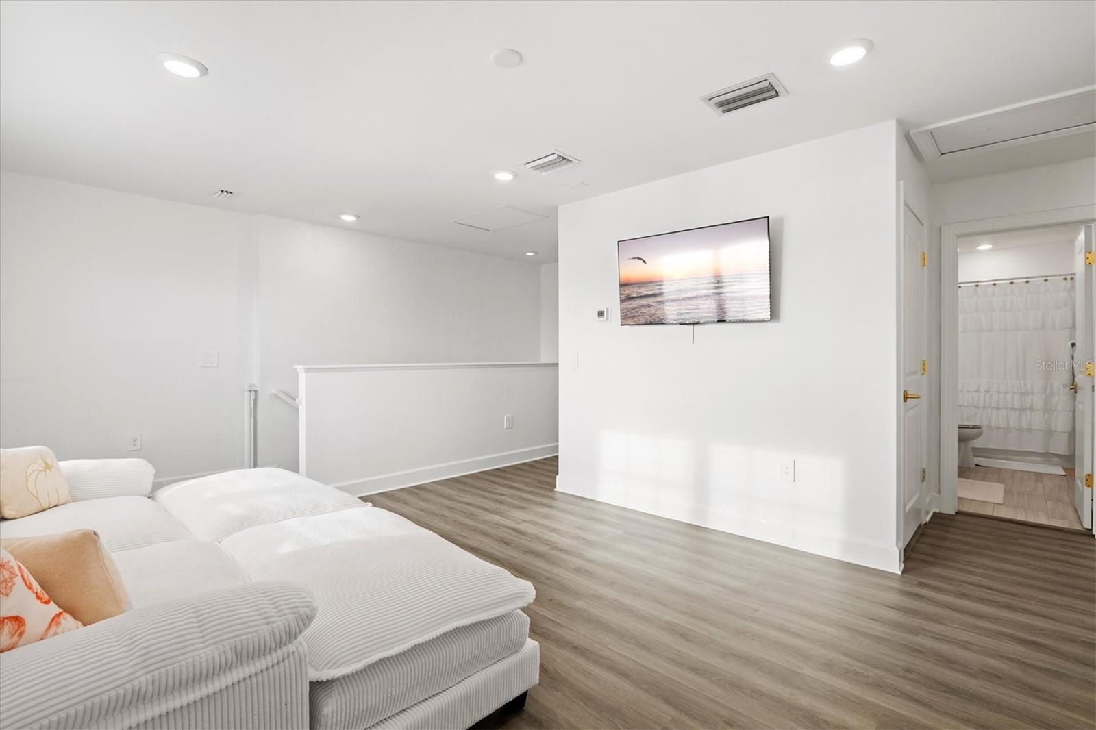 Image 20 of 100 For 16235 Pine Mist Drive