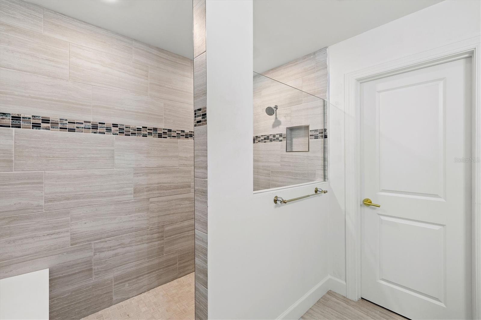 Image 27 of 100 For 16235 Pine Mist Drive