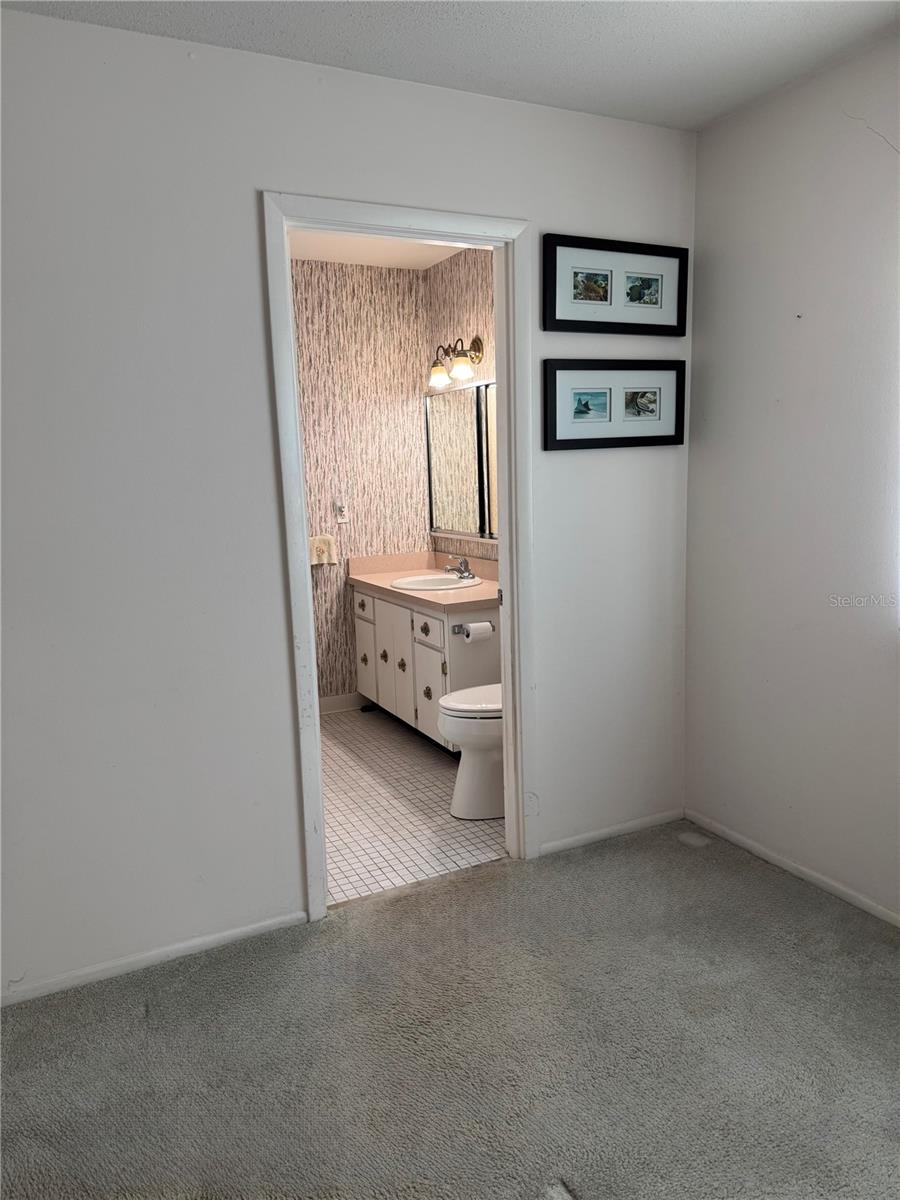 Image 10 of 26 For 3957 Lakeside Way 143