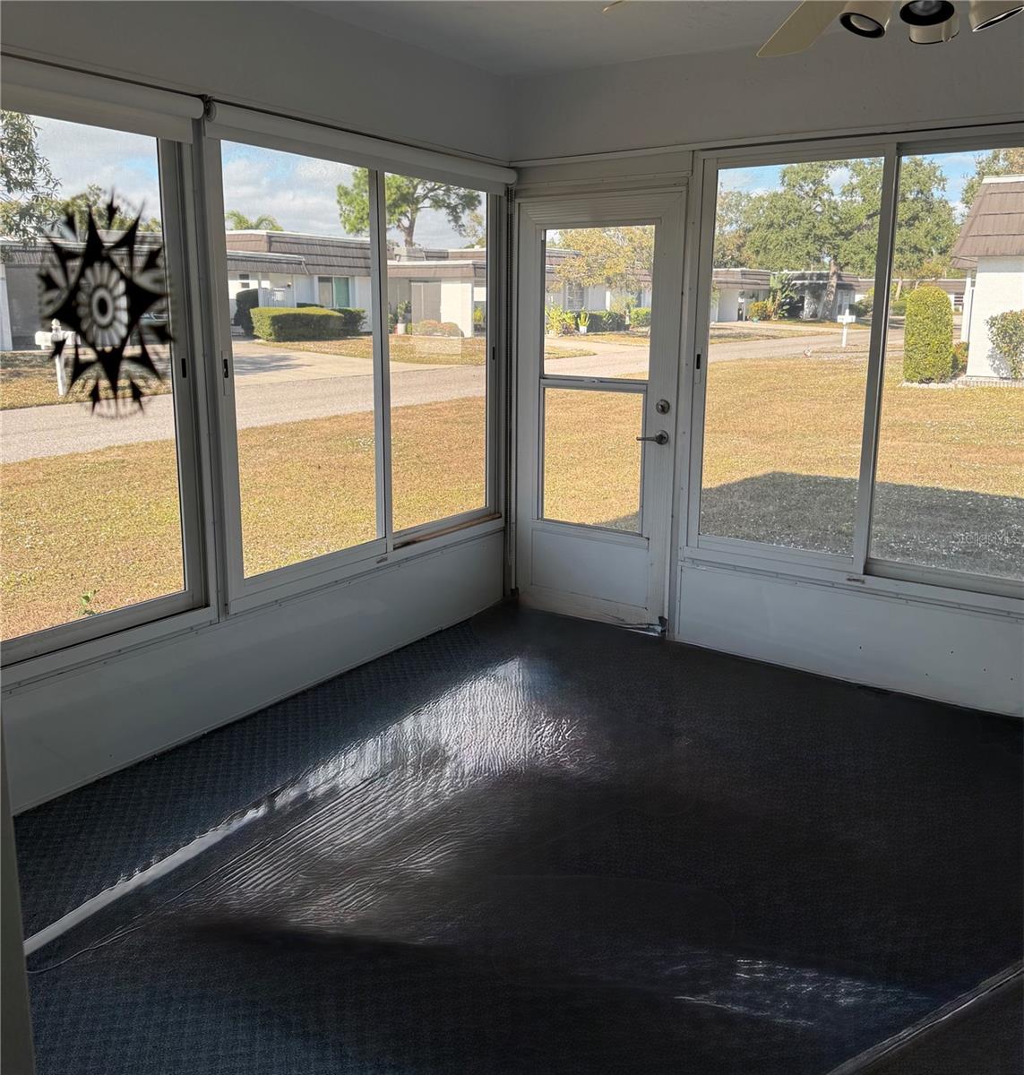 Image 14 of 26 For 3957 Lakeside Way 143