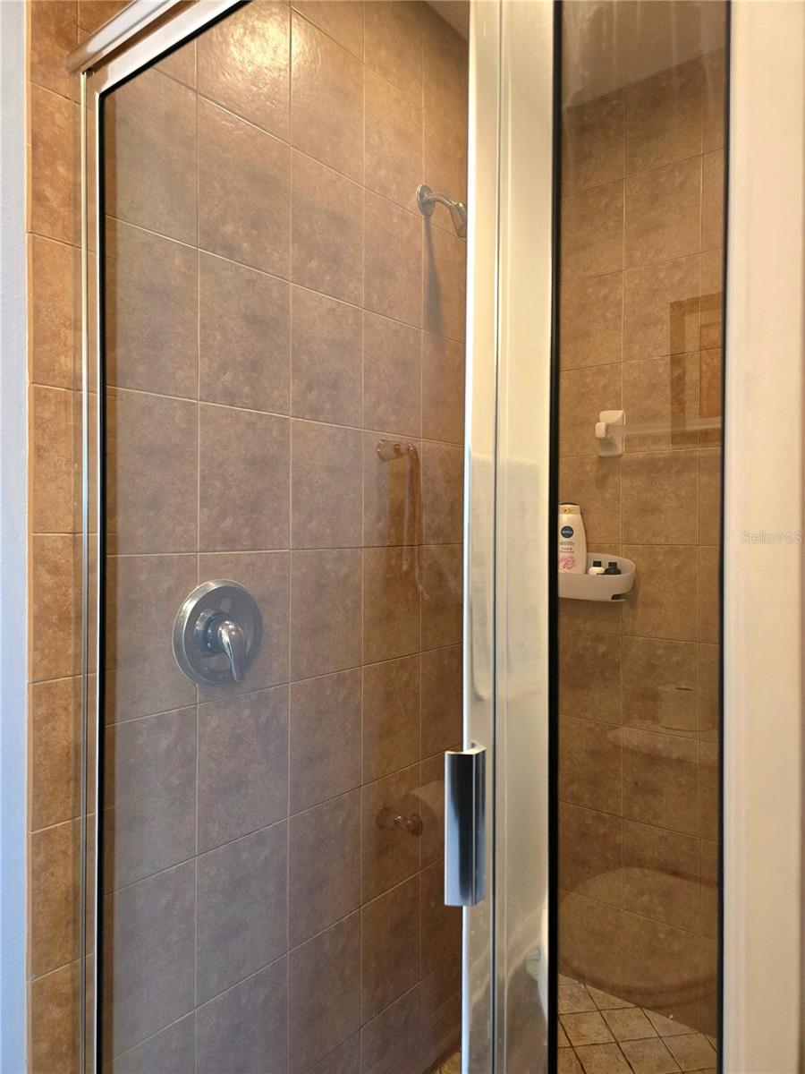 Image 24 of 29 For 6446 7th Avenue Circle W 6446