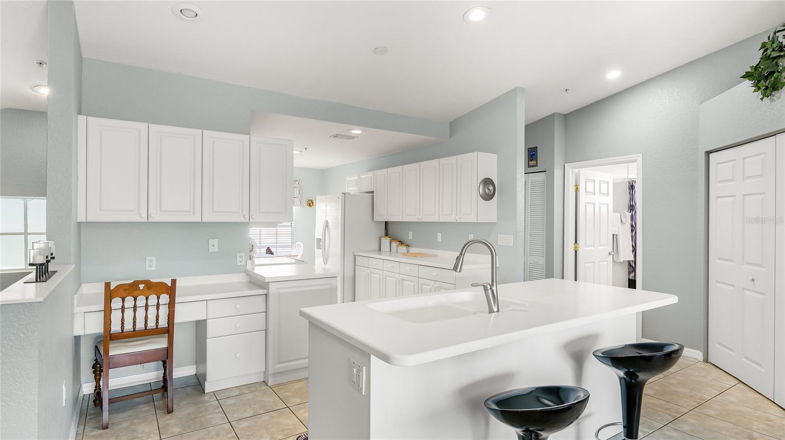 Image 11 of 35 For 7520 Marsh Orchid Circle