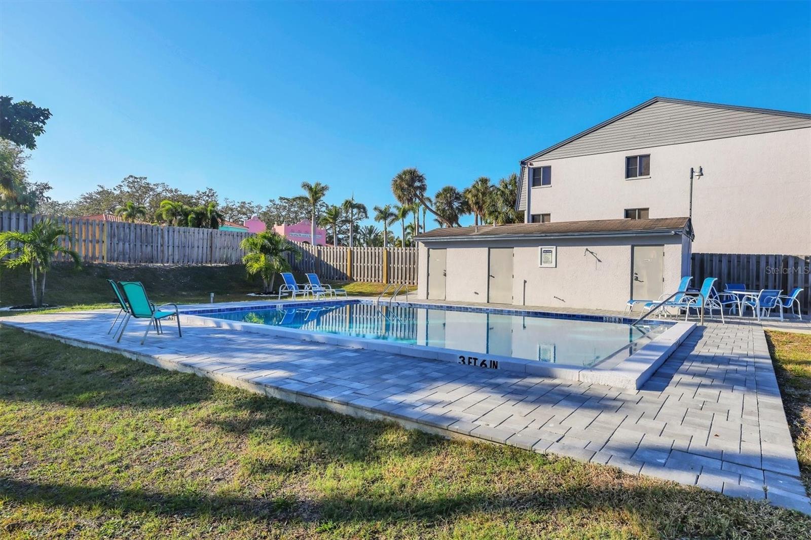 Image 11 of 46 For 2124 Tamiami Trail 109