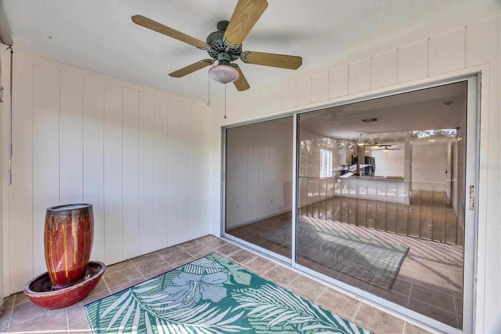 Image 42 of 46 For 2124 Tamiami Trail 109