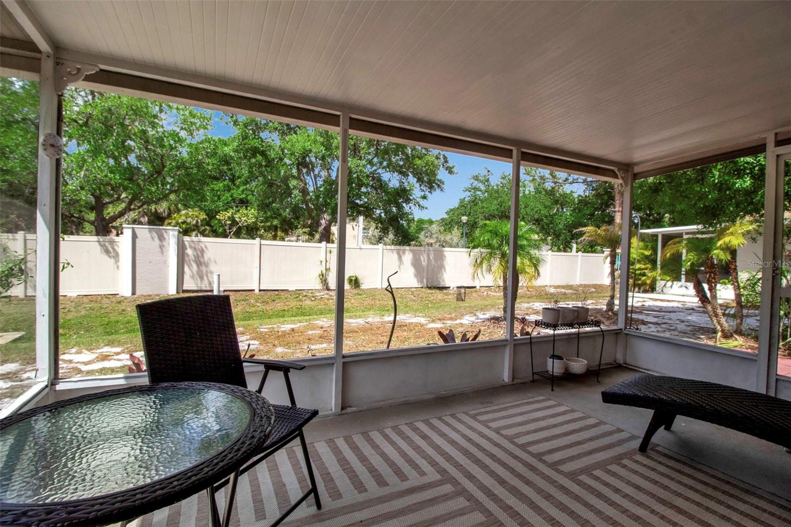 Image 30 of 33 For 721 Jefferson Avenue 721