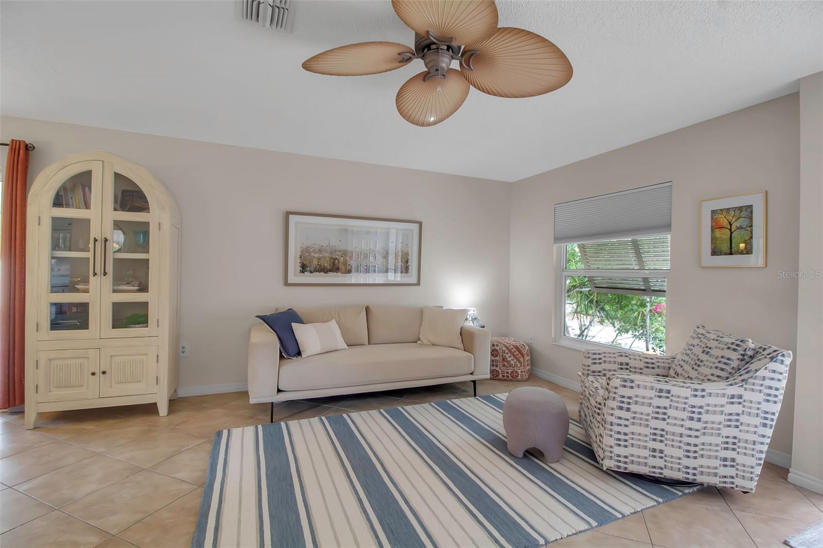 Image 5 of 33 For 721 Jefferson Avenue 721