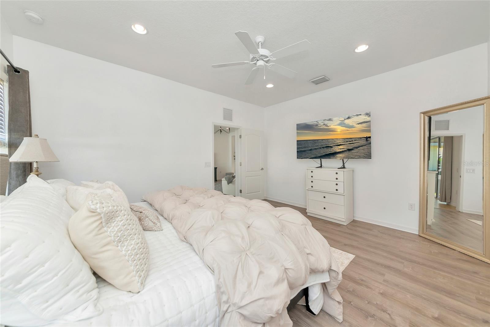 Image 26 of 48 For 4739 Lake Breeze Terrace