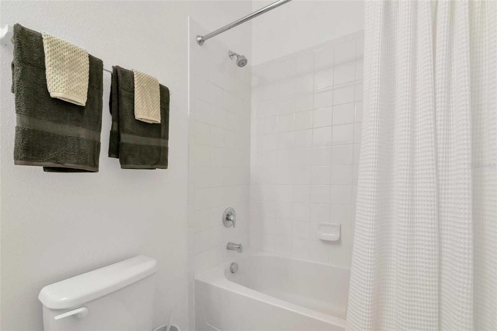 Image 34 of 48 For 4739 Lake Breeze Terrace