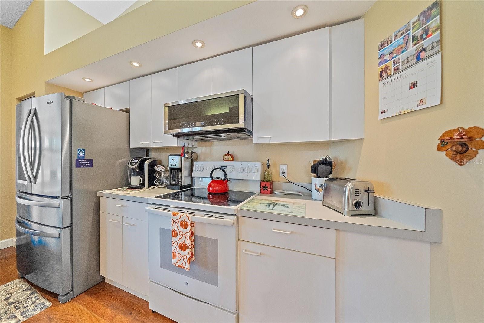 Image 12 of 30 For 4872 Limetree Lane