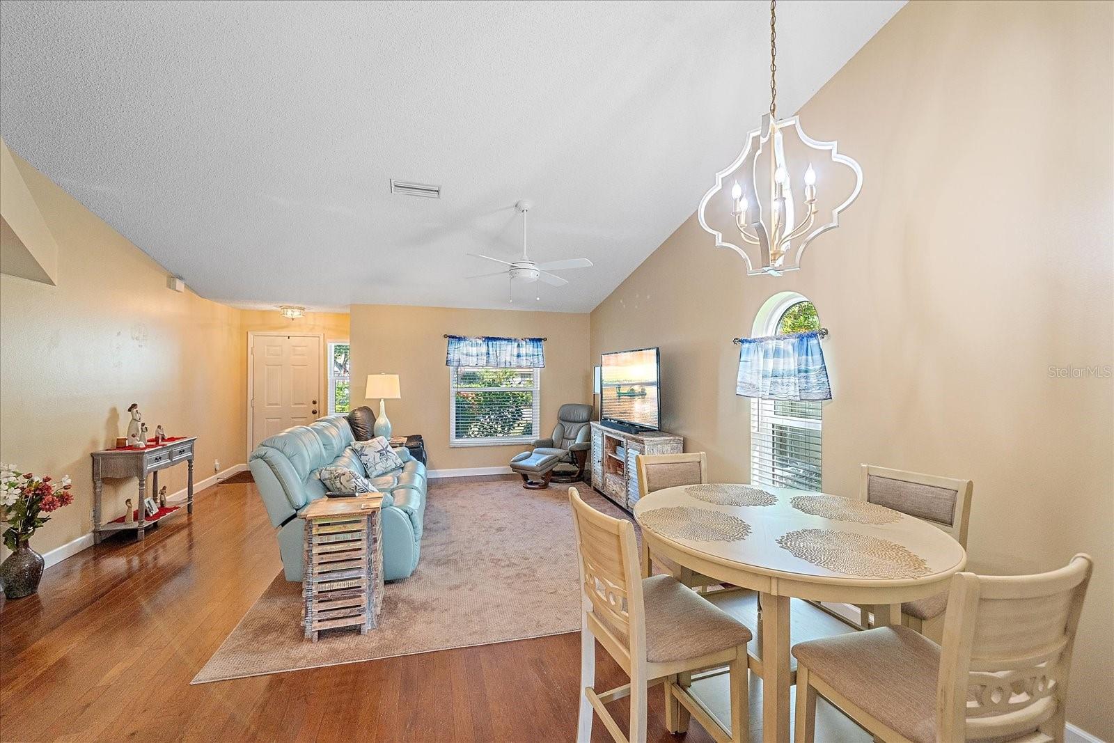 Image 7 of 30 For 4872 Limetree Lane