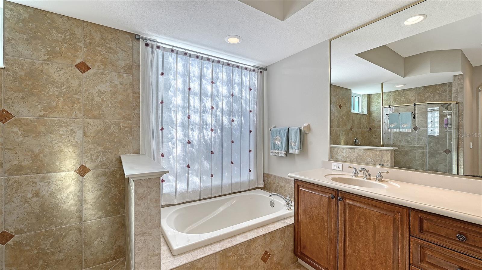 Image 31 of 61 For 640 Crane Prairie Way