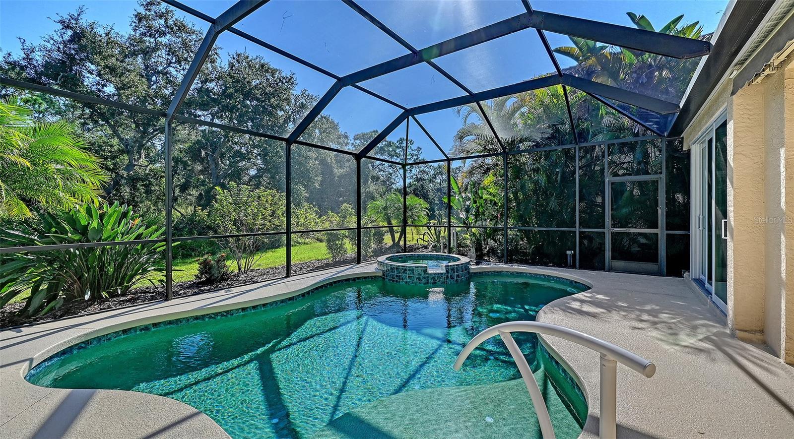 Image 43 of 61 For 640 Crane Prairie Way