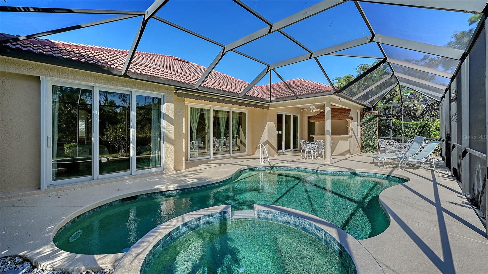 Image 46 of 61 For 640 Crane Prairie Way