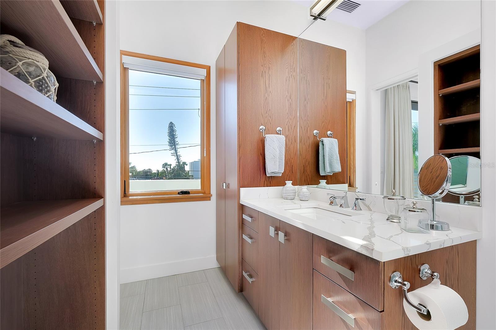 Image 24 of 66 For 161 Polk Drive