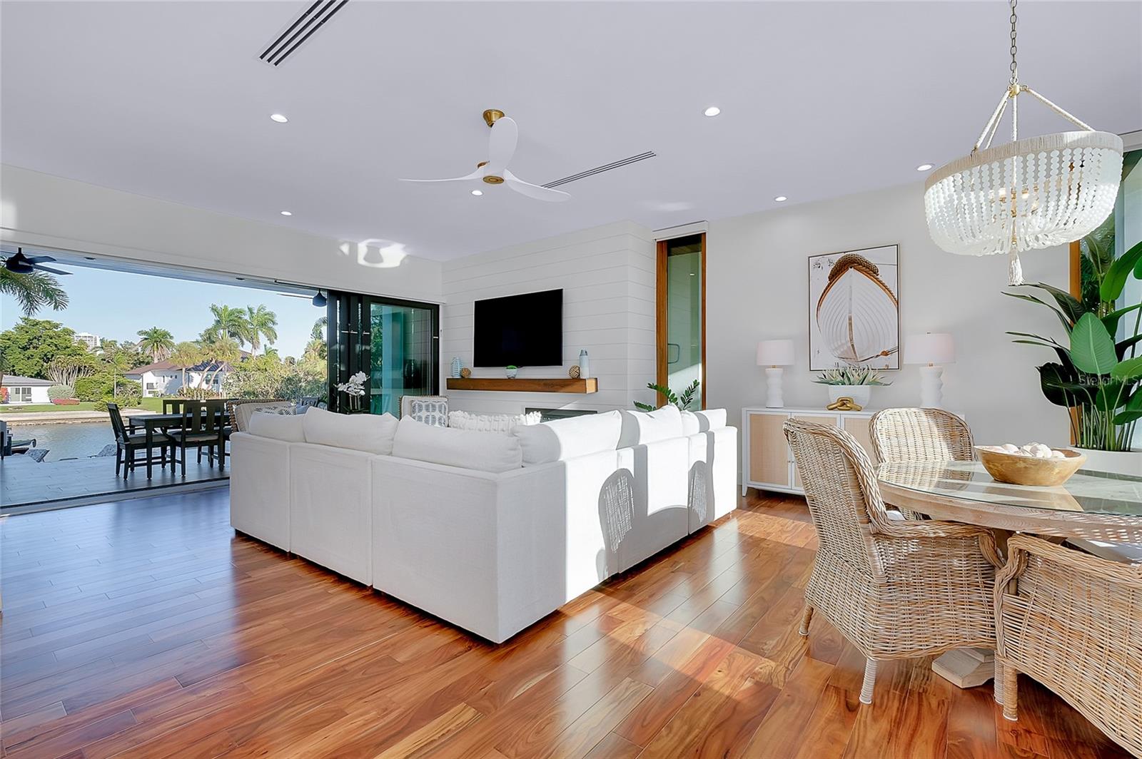 Image 6 of 66 For 161 Polk Drive