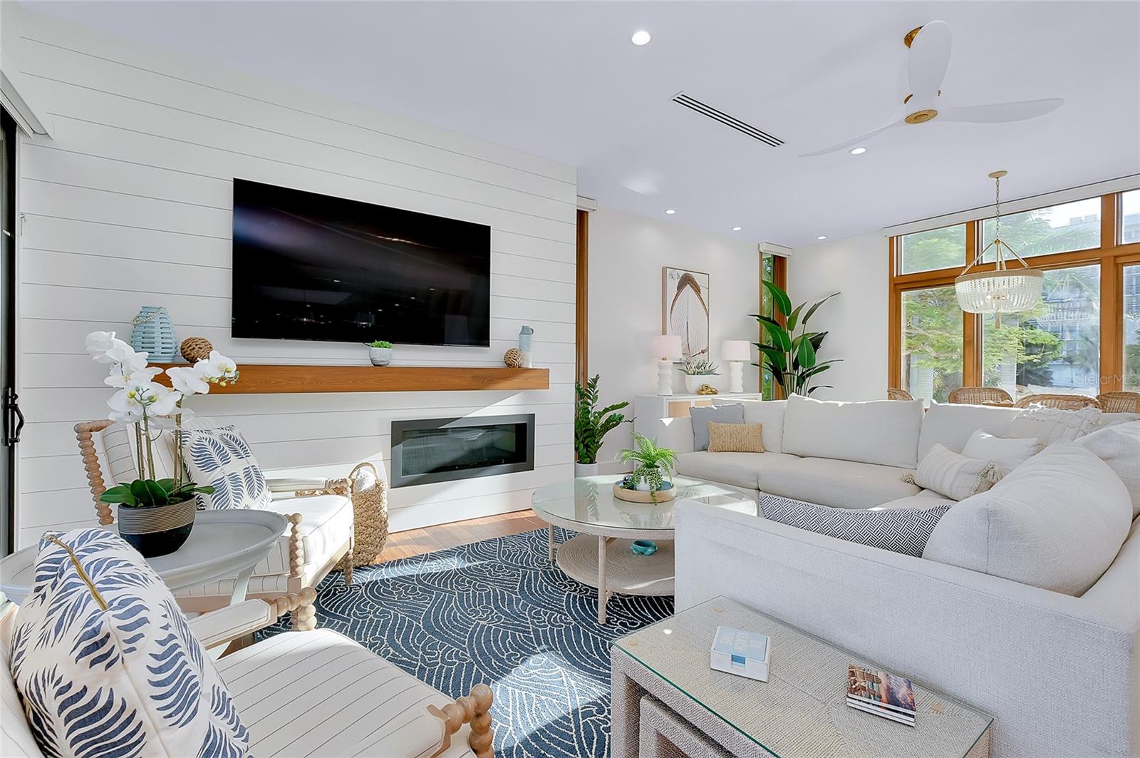 Image 8 of 66 For 161 Polk Drive