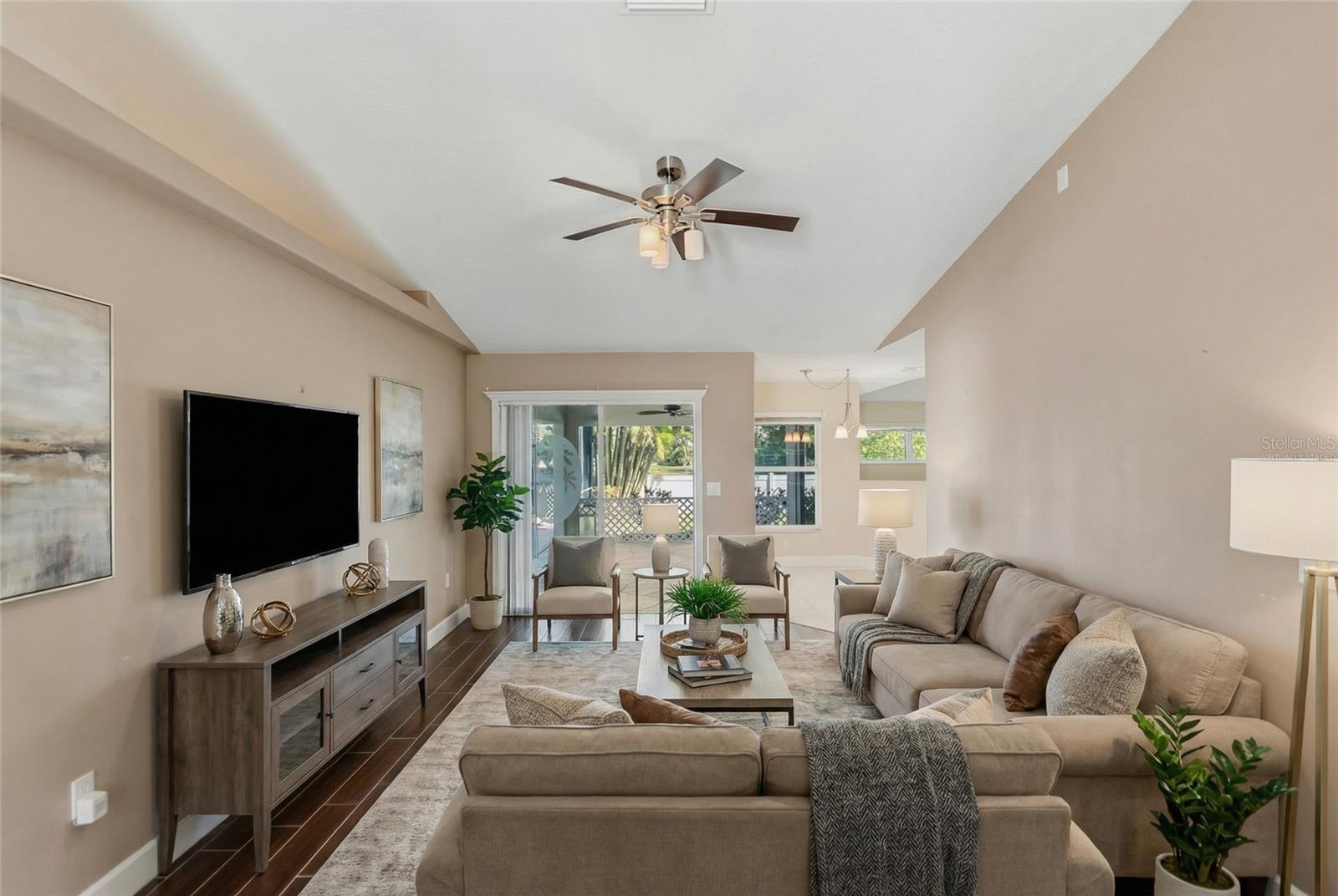 Image 5 of 39 For 2323 Paso Fino Drive