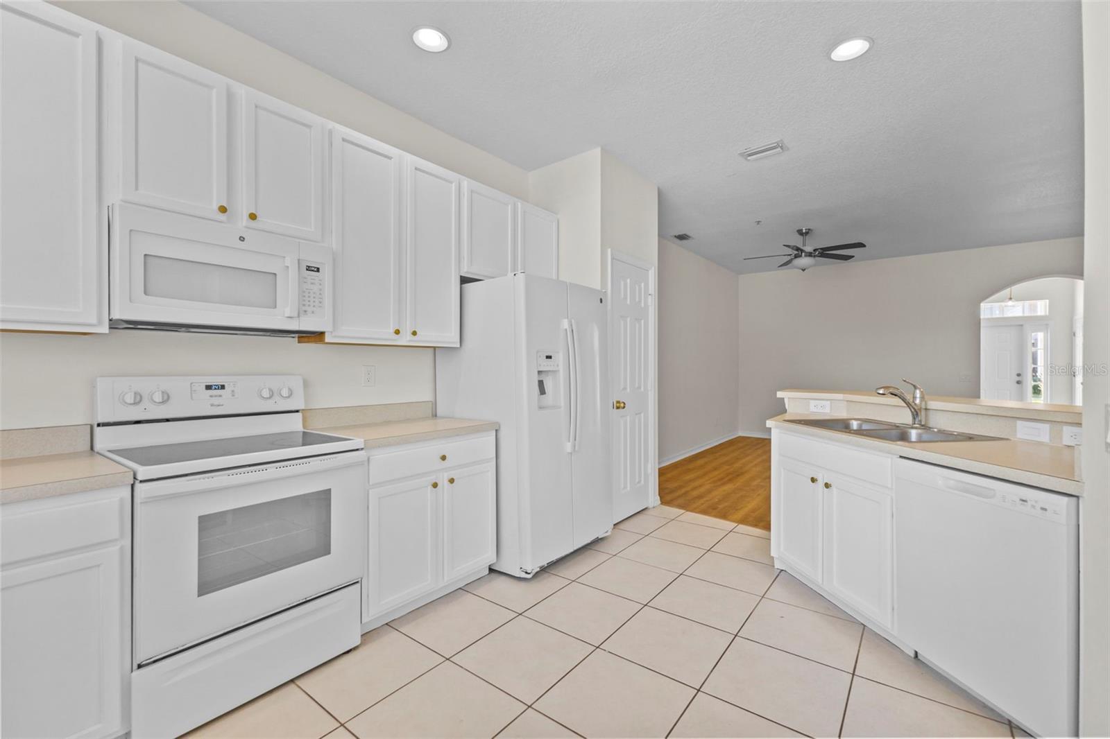 Image 7 of 44 For 3851 Virga Boulevard