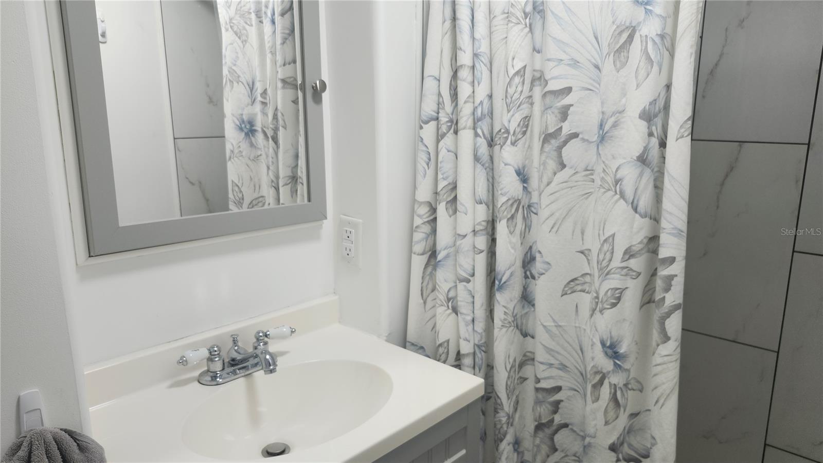 Image 11 of 14 For 1408 22nd Avenue W