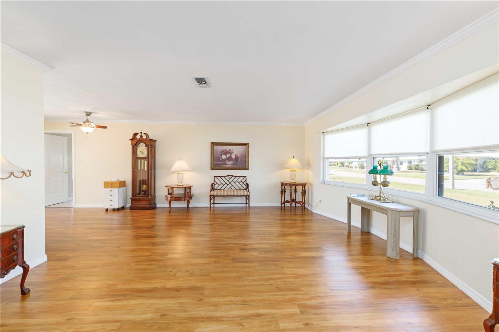 Image 3 of 29 For 3363 Sheffield Circle