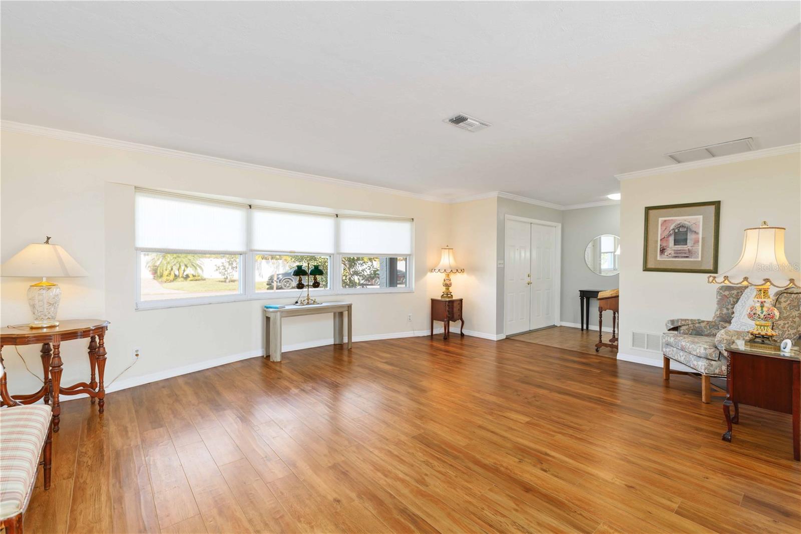 Image 5 of 29 For 3363 Sheffield Circle