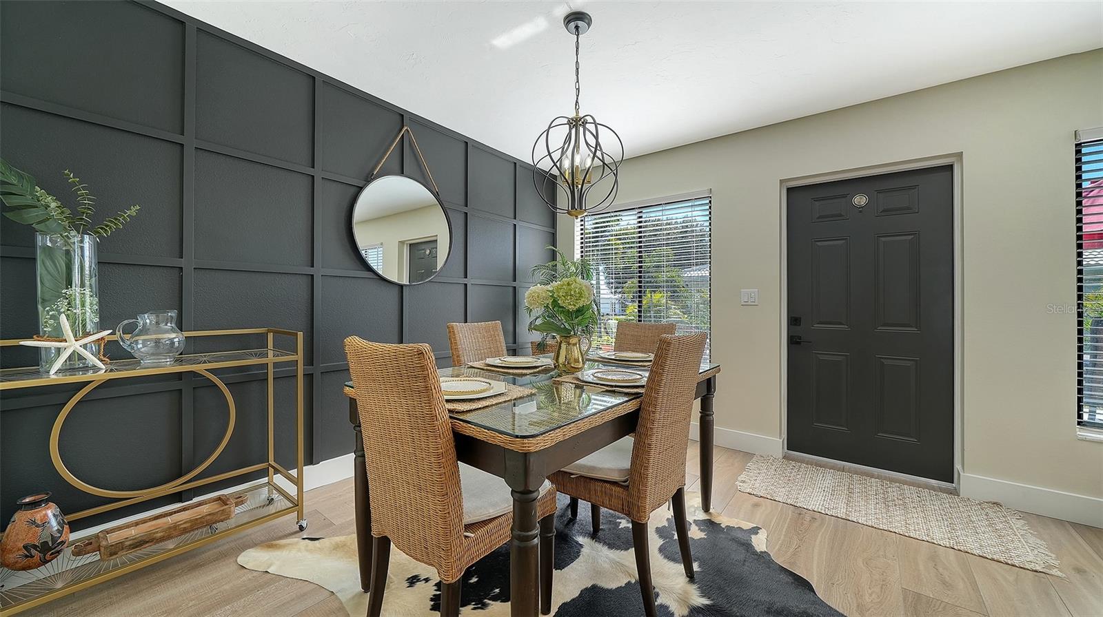 Image 25 of 68 For 3904 Chinaberry Road