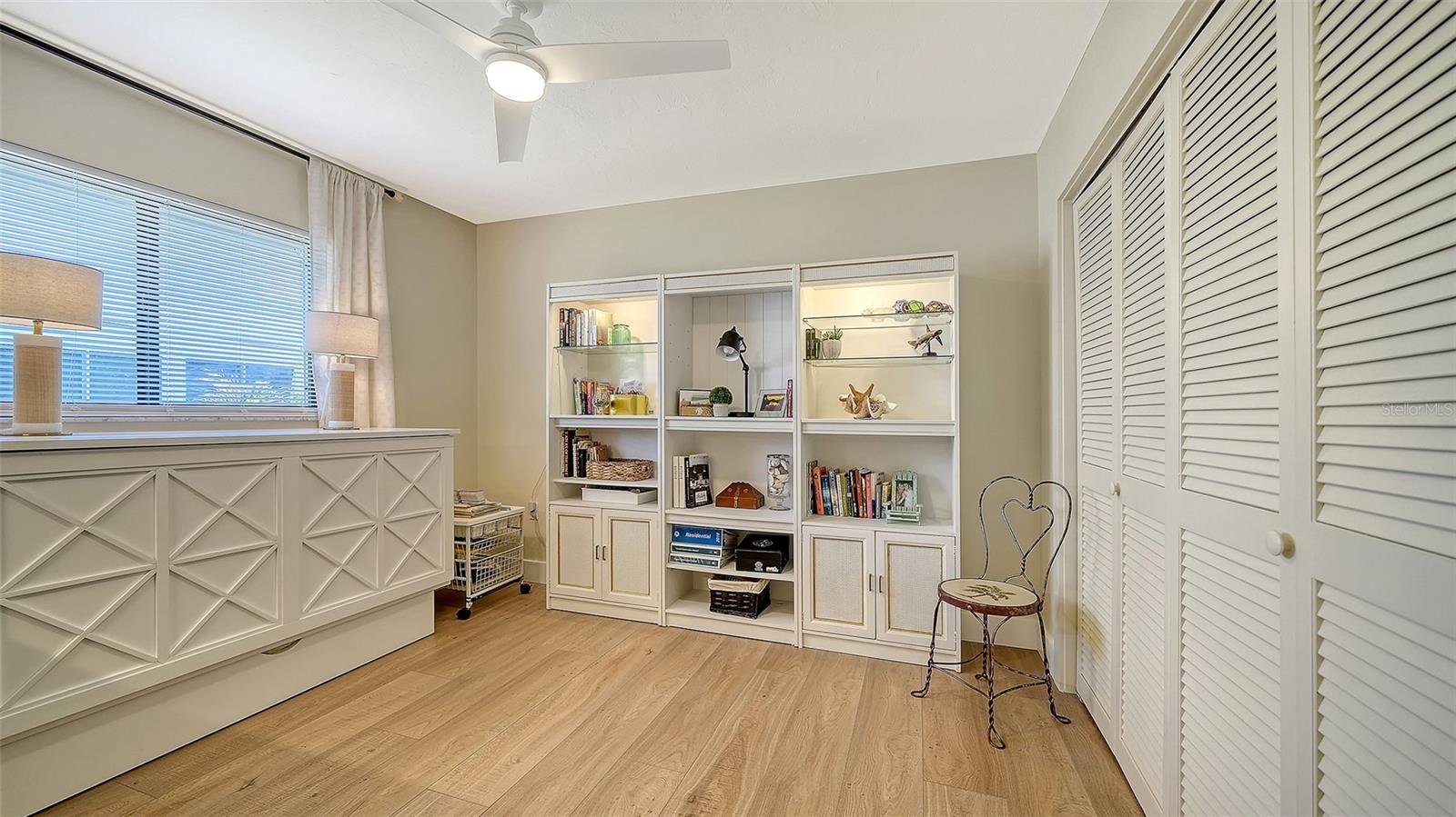 Image 35 of 68 For 3904 Chinaberry Road